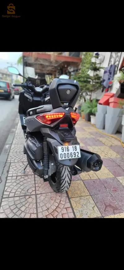 YAMAHA XMAX 400