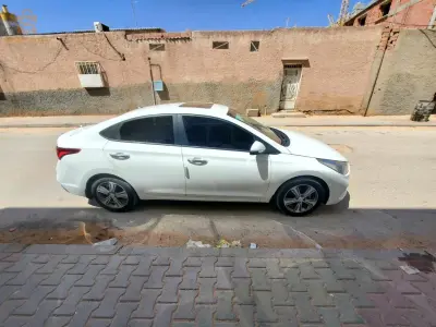 وي