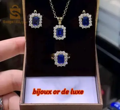 Trio marquise or 18 carats