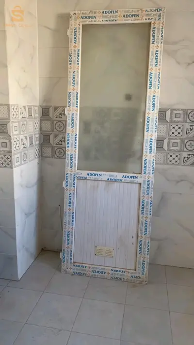 porte fenêtre  avec son cadre