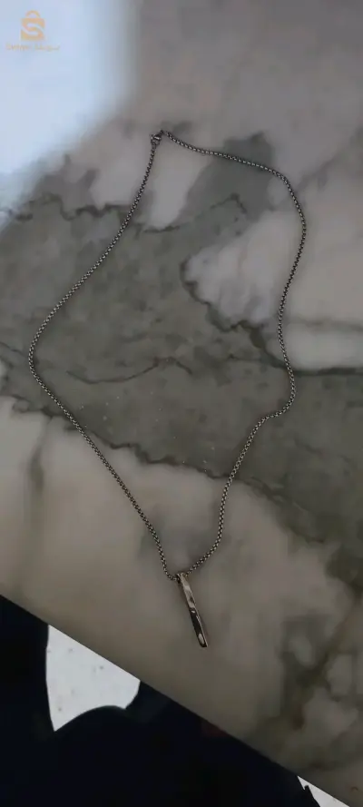 سناسل رجال ونساء