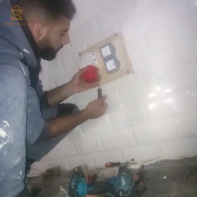 تركيب كهرباء المنازل، كاميرات مراقبة، مكيف هواء، مضخت مياه