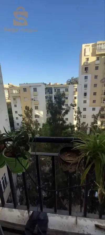 f4