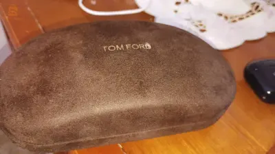 cadre de lunettes marque Tom ford