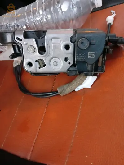 vachat 308 avant gauche