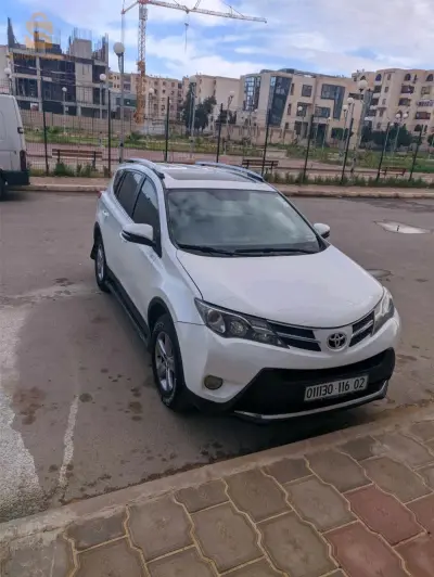 سيارة rav4