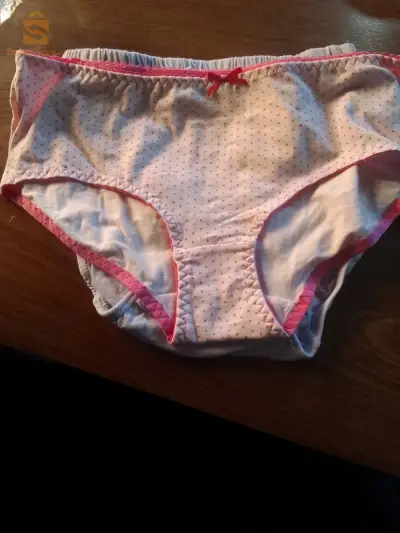 Slip femmes et fillettes 100 da