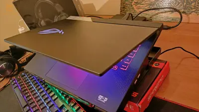 Rog asus strix G15 ( R9 5900hx+ Rx 6800m)  December 2021