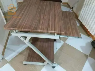 bureau pour ordinateur en bonne état