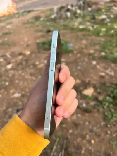 iPhone 12