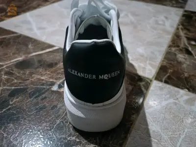 حداء  MQUEEN