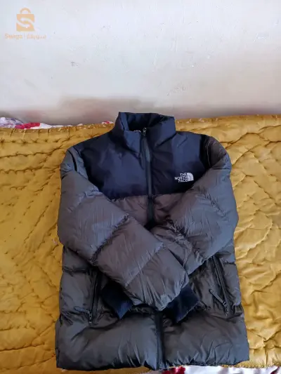 North face jdida 
machi malbosa
taille S