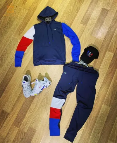 Survètment Lacoste🇲🇫
meilleure qualité
Logo gravé 🐊
les tailles: S-M-L-XL  
Prix ✅1900da✅ (190alf)✅
Livraison 58 wilaya