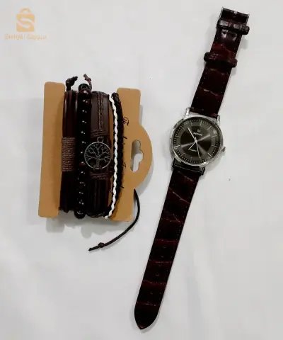 ساعة مع أربع اساور