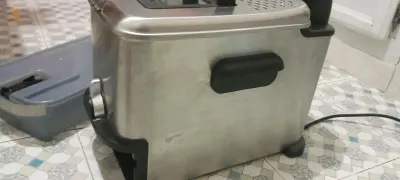 العناصر