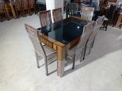 Table salon et salle à manger+table basse et le bahut