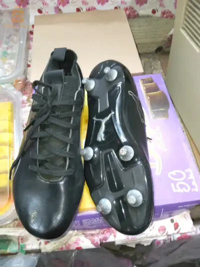 حداء رياضي كرة القدم