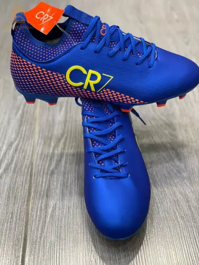 حذاء رياضي CR7 + Les bas gratuit