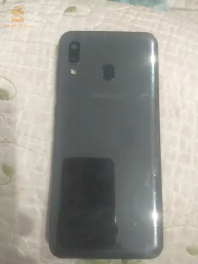 Samsung a20
