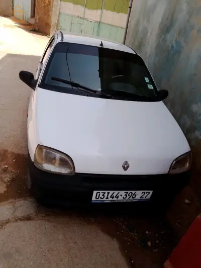 سيارة فيها فوال نقاوة