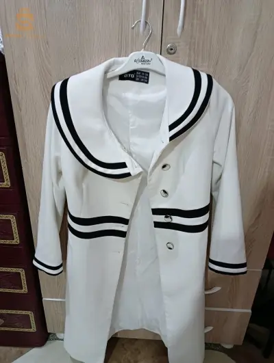 un beau manteau