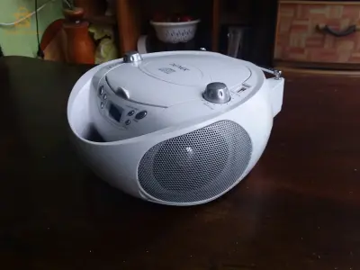 poste portable radio cd usb mp3 DENVER marche avec 9volt