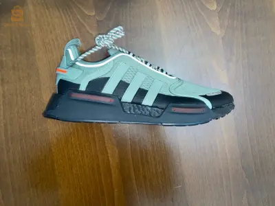 ADIDAS end plastic weste  NMD_v3