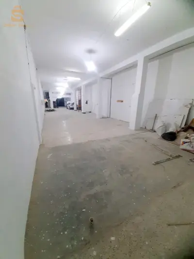 location locale  300m² Birkhadem