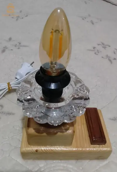 veilleuse en bois decorative