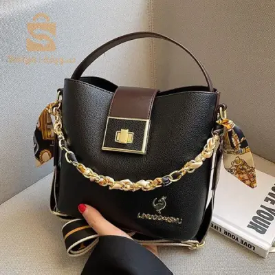 Sac à bandoulièreLenno kangourou encuir souple design de luxe pour femme