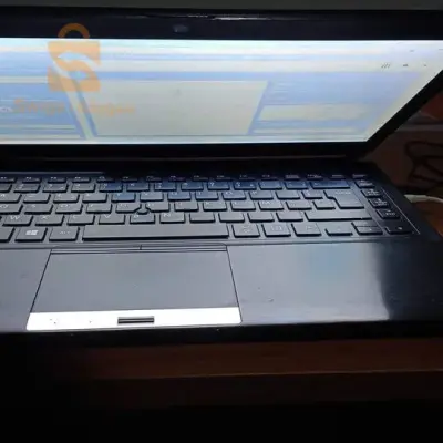 laptop i5-4300M 2.6GHZ 8G ram 500 hdd 3-4h batterie