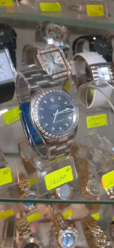 montres Rolex femmes good 1er choix
monteur myotta 
résiste a leau
la matière :fabriqués en asier inoxydables 
garantie 2ans(réparation)