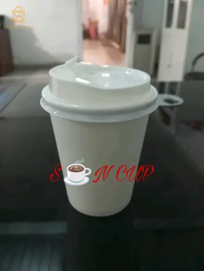 اكواب ورقية من مختلف الاحجام