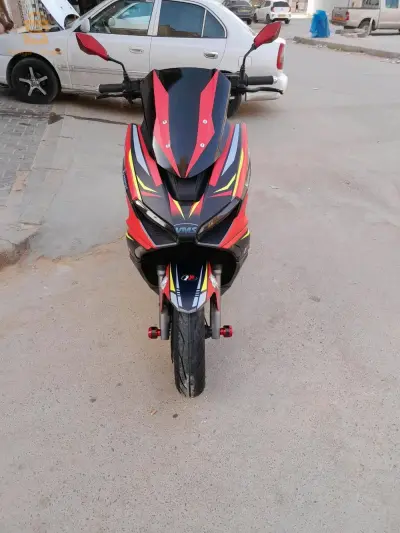 V MAX 200