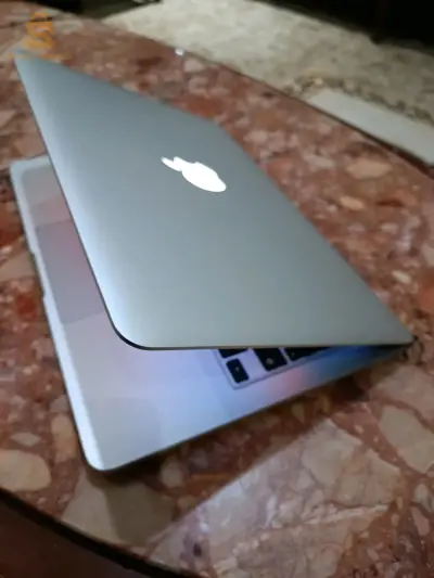 MacBook pro i5 8/128