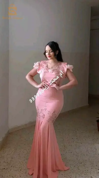 ملابس نسائية