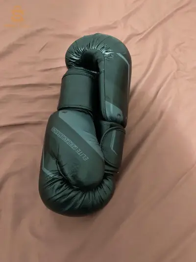 gants de boxe jamais utilisé promo
