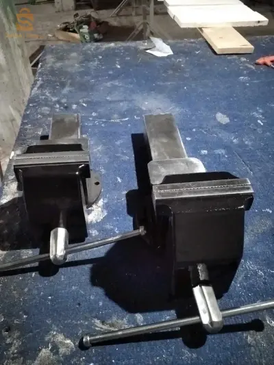 زوج ليطوات كبير وصغير حديدجددغير مستعملين قوه رقم 0669661326