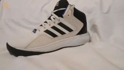 basket adidas Originals pointure 49  pieds géant