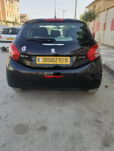 208 1.2 noir 169000 KM