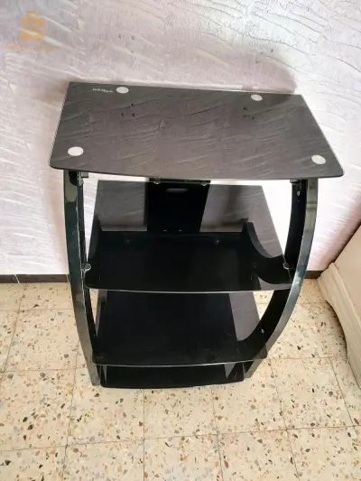 مائدة تلفاز