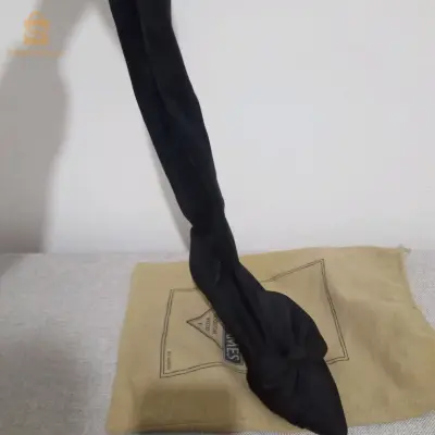 une paire de botte Zara