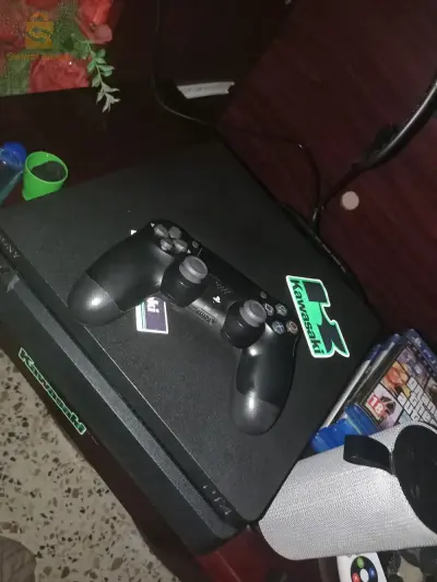 Play 4 slim للبيع