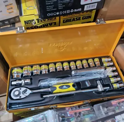 Caisse a òutils 24pcs $🤍🤍