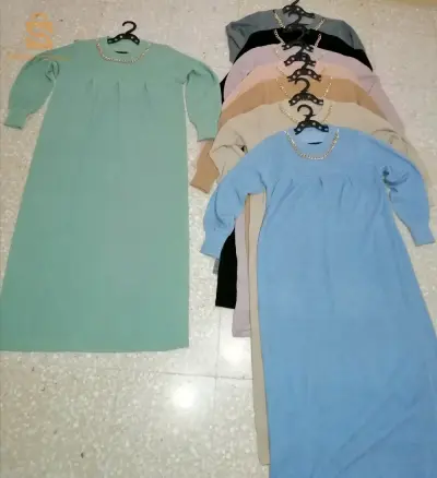 فستان نسائي