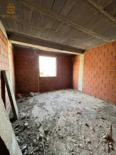 Vente F3 83m² à fort de l'eau centre acte individuel et livret foncier