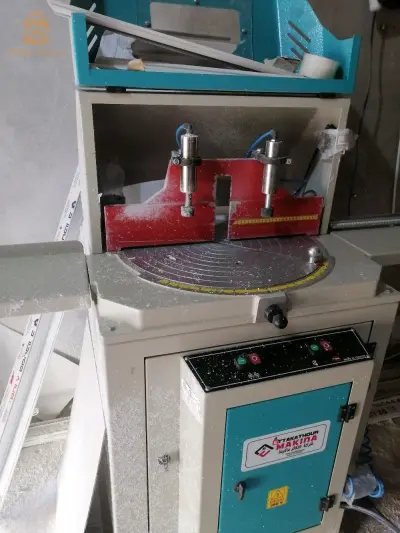 سودوس ومنشار للبيع 0796949740 شلغوم العيد. ميلة