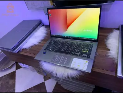ASUS VIVOBOOK S14 
0663270747