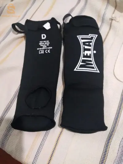 neuf  jamais utilisé,   pour sports de  combat.
