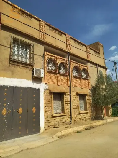 ثنية الخد تيسمسيلت
